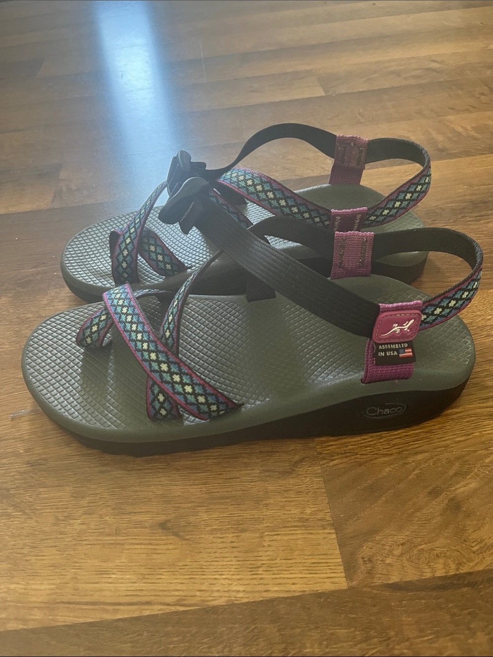 Chaco Sandals Purple Blue White Straps Women’s Size 11.5 Men’s 10 - Picture 4 of 7